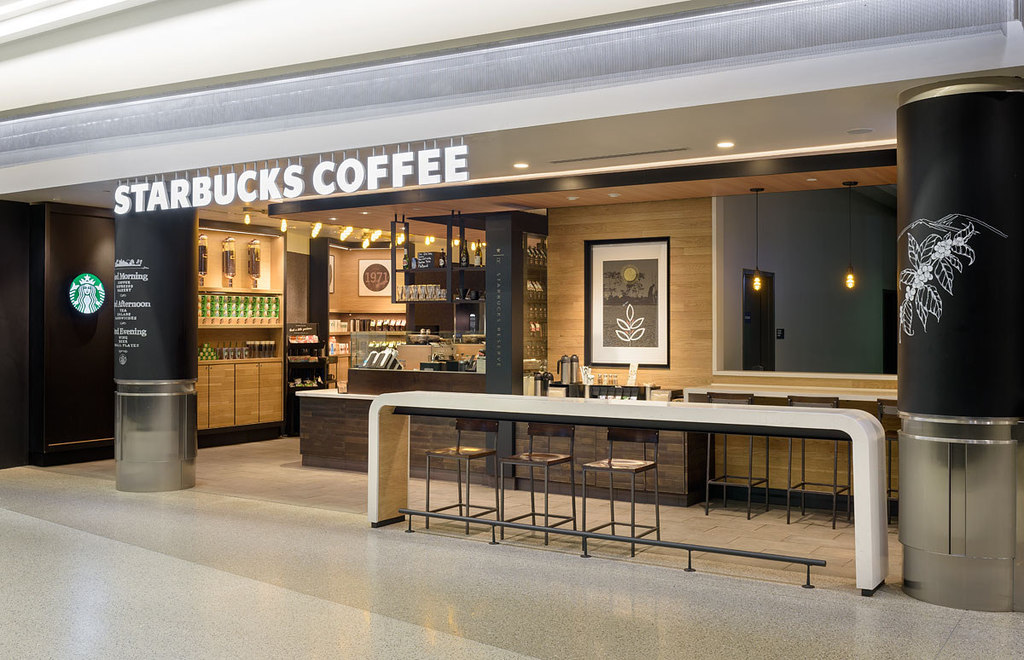 Los Angeles International Airport (LAX), Terminal 6 Evenings